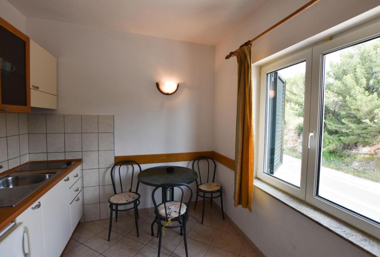 Apartments Karmen Primošten Eksteriør billede