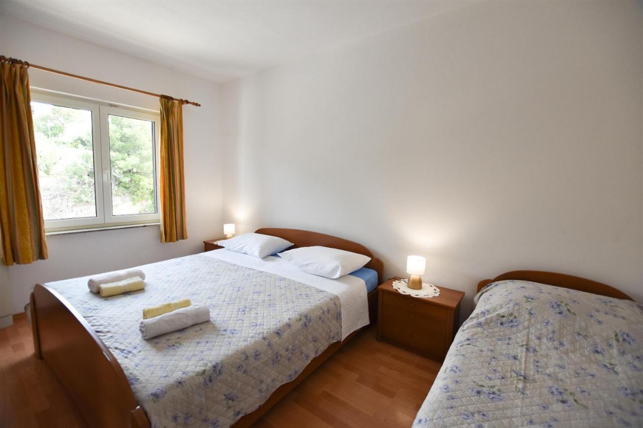 Apartments Karmen Primošten Eksteriør billede